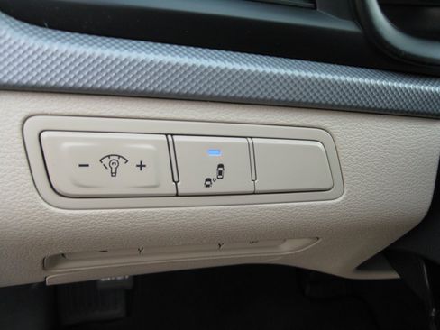 Used 2018 Hyundai Sonata SE FWD image 15