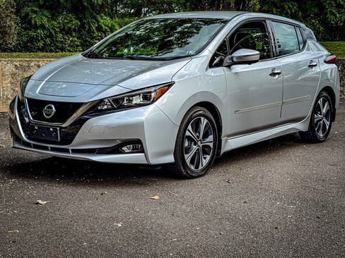 Used 2018 Nissan Leaf SL w/ SL Technology Package image 2