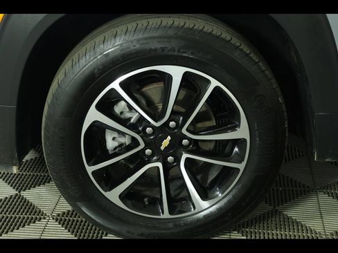 Used 2025 Chevrolet TrailBlazer LT AWD/4WD image 10