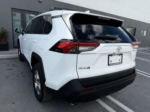 Used 2023 Toyota RAV4 XLE w/ Convenience Package image 6