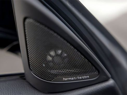 Used 2019 BMW 440i xDrive Coupe w/ M Sport Package image 25