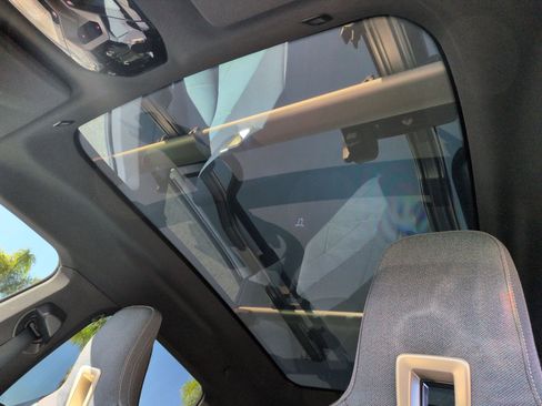 Used 2022 BMW iX xDrive50 w/ Premium Package image 28