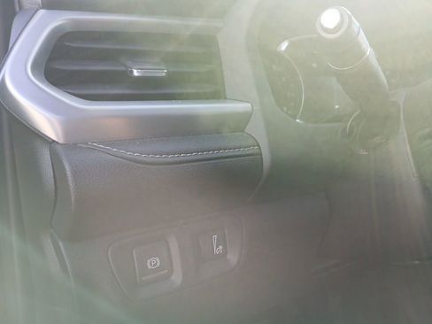 Used 2018 GMC Acadia SLT image 20