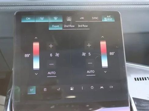 Used 2025 Cadillac Escalade IQ Sport 2 AWD/4WD image 27