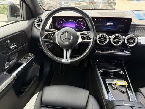 Used 2024 Mercedes-Benz EQB 250+ image 21