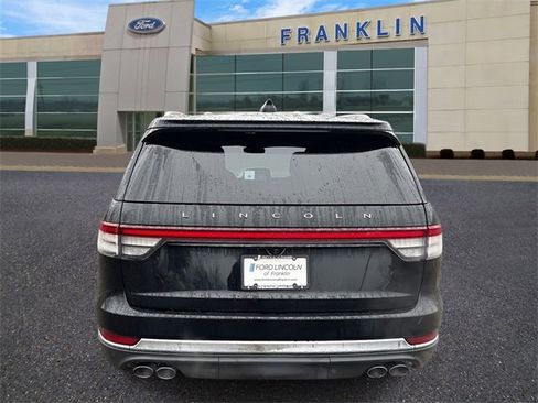 Certified 2025 Lincoln Aviator AWD image 6