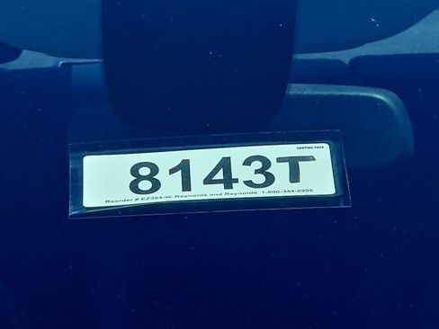 Used 2021 Chevrolet Malibu LT FWD image 33