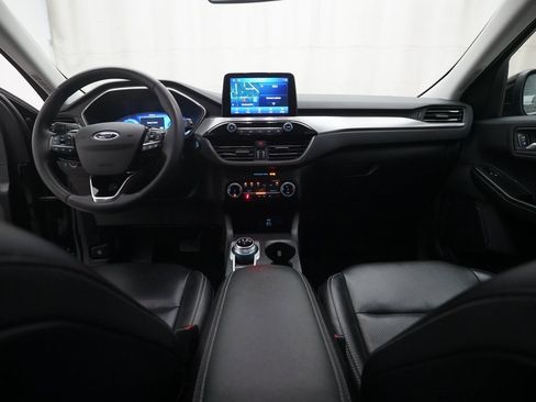 Used 2022 Ford Escape Titanium w/ Class II Trailer Tow Package image 5