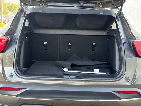 Certified 2024 Chevrolet Trax ACTIV w/ Sunroof Package image 32