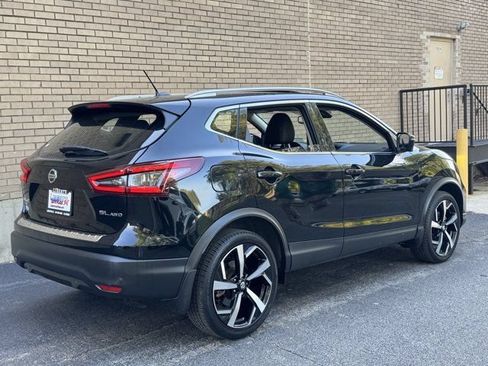 Used 2022 Nissan Rogue Sport SL w/ Premium Package AWD/4WD image 22