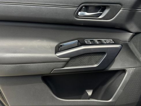 New 2026 Nissan Pathfinder SL AWD/4WD image 11