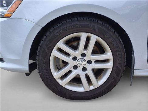 Used 2018 Volkswagen Jetta S w/ Cold Weather Package FWD image 14