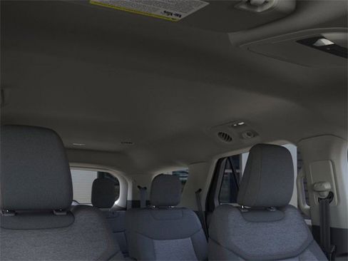 New 2025 Ford Explorer Active image 22