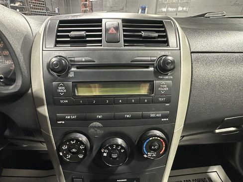 Used 2009 Toyota Corolla S image 16