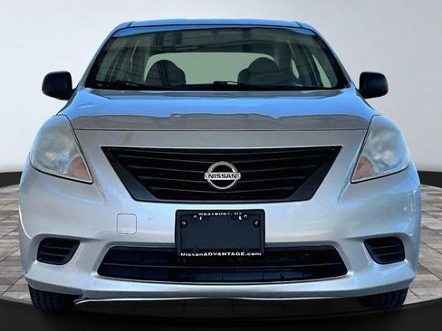 Used 2013 Nissan Versa S Plus image 2