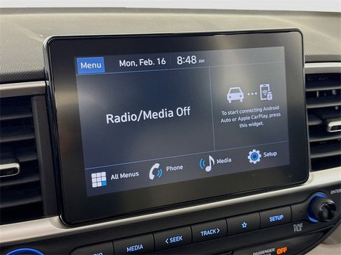 Used 2023 Hyundai Venue SEL image 22