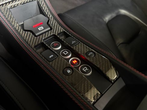 Used 2015 McLaren 650S Spider RWD image 36