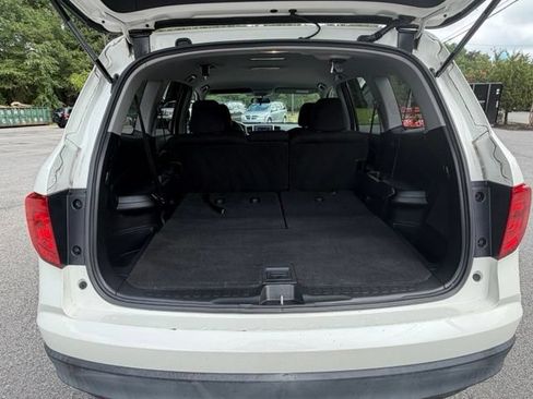 Used 2018 Honda Pilot LX image 19