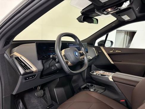 Certified 2023 BMW iX xDrive50 w/ Premium Package AWD/4WD image 9