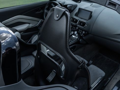 Used 2023 Aston Martin V12 Vantage Roadster RWD image 30