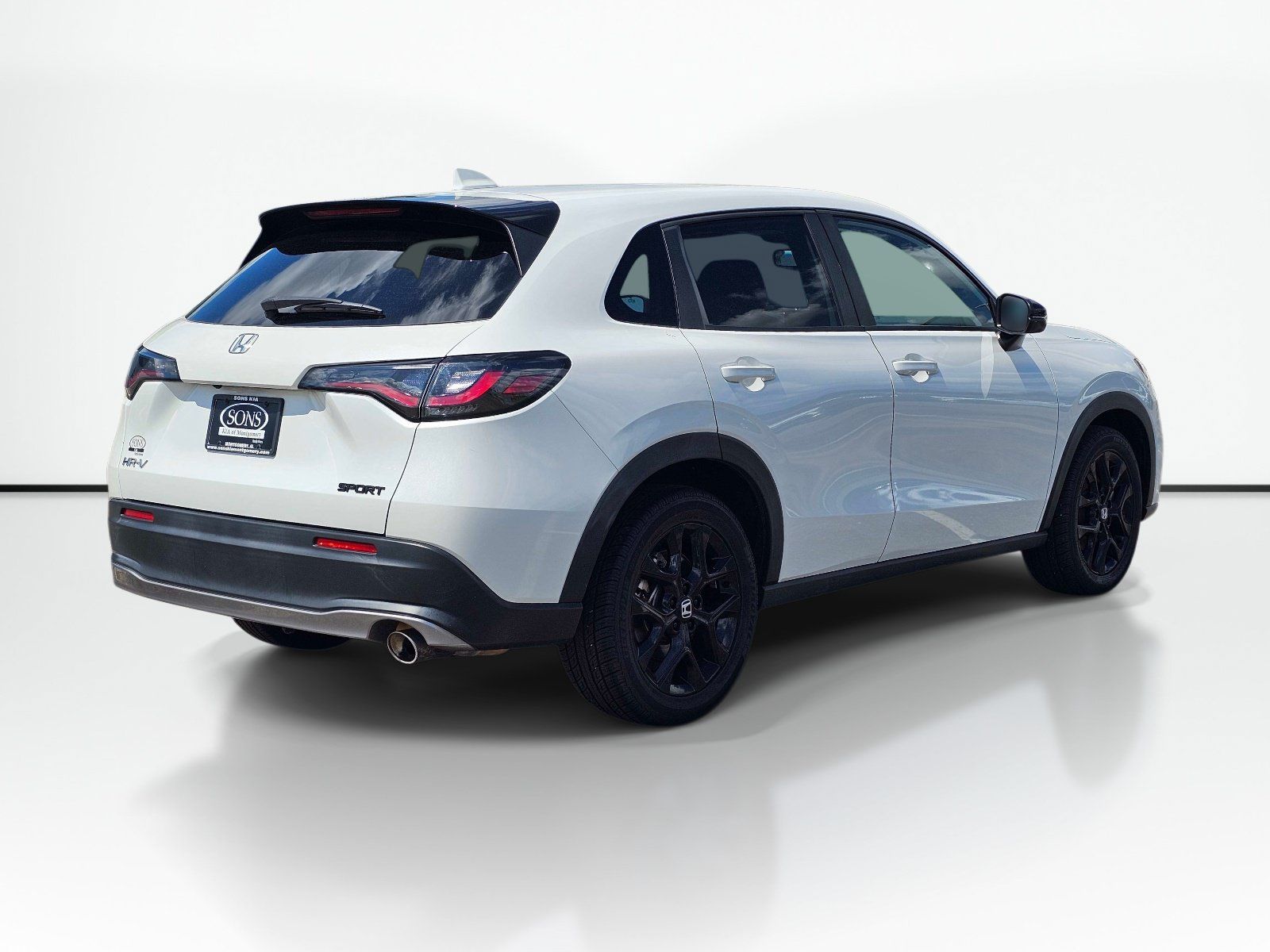 Used 2023 Honda HR-V Sport image 8