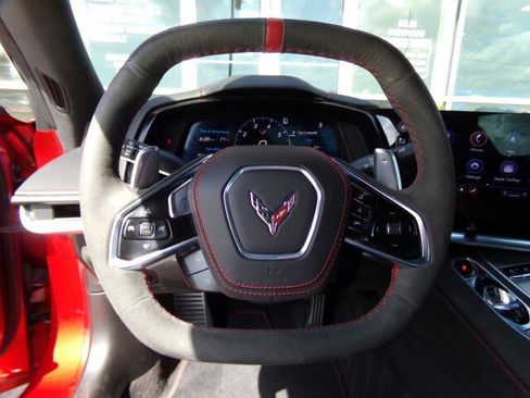 Used 2022 Chevrolet Corvette Stingray Premium Conv w/ Battery Protection Package RWD image 21