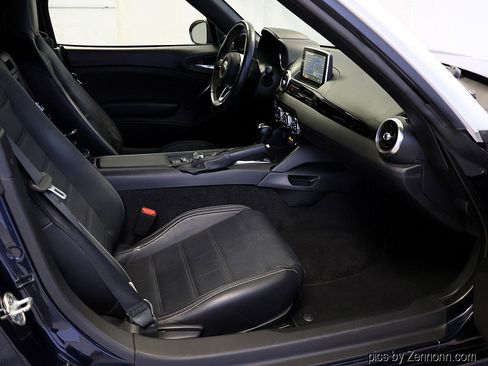 Used 2018 FIAT 124 Spider Lusso w/ Convenience Group image 26