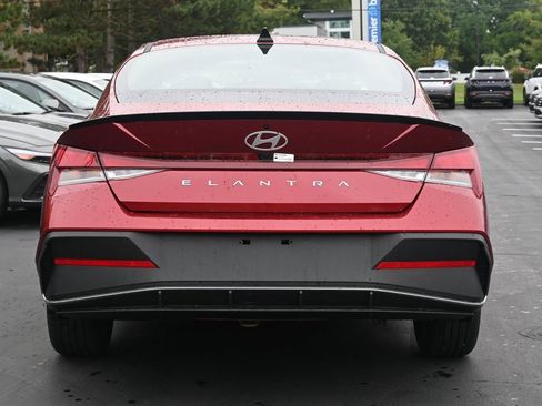 Certified 2025 Hyundai Elantra Sport image 6