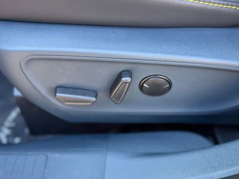 New 2026 Ford Maverick Lobo AWD/4WD image 16