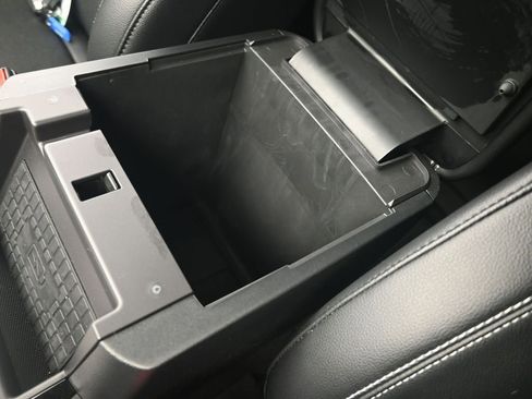 Used 2024 Ford Explorer ST w/ Equipment Group 401A image 43