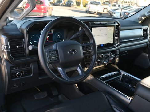 Used 2024 Ford F250 Lariat w/ Lariat Ultimate Package image 3