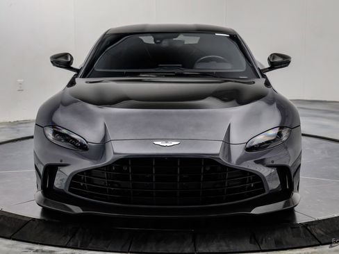 Used 2023 Aston Martin V12 Vantage RWD image 35