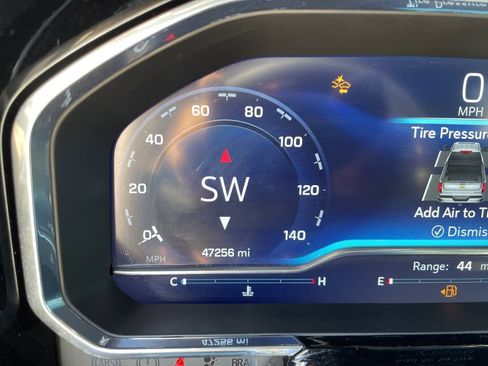 Used 2024 Chevrolet Silverado 2500 High Country w/ High Country Premium Package image 23