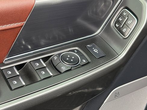 Used 2023 Ford F150 Lariat image 13