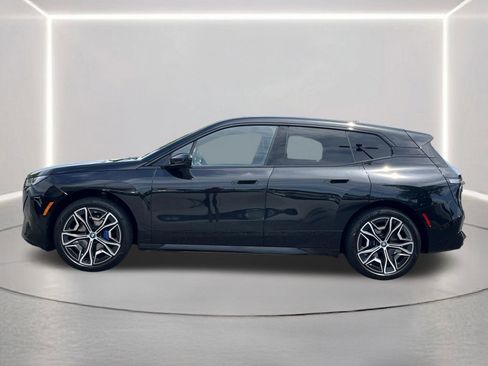 Used 2024 BMW iX xDrive50 w/ Sport Package AWD/4WD image 19