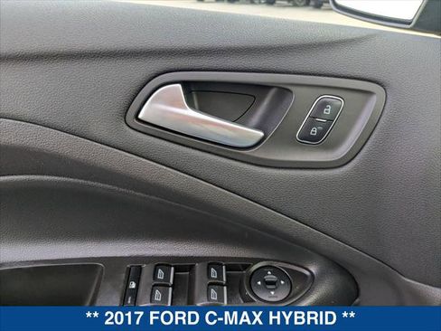 Used 2017 Ford C-MAX SE image 11