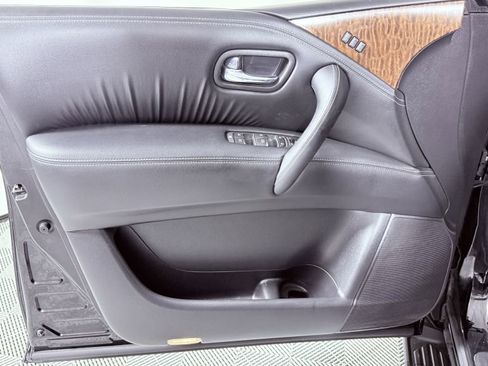 Used 2019 Nissan Armada Platinum image 10