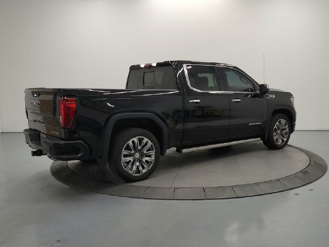 Used 2023 GMC Sierra 1500 Denali w/ Denali Reserve Package AWD/4WD image 9