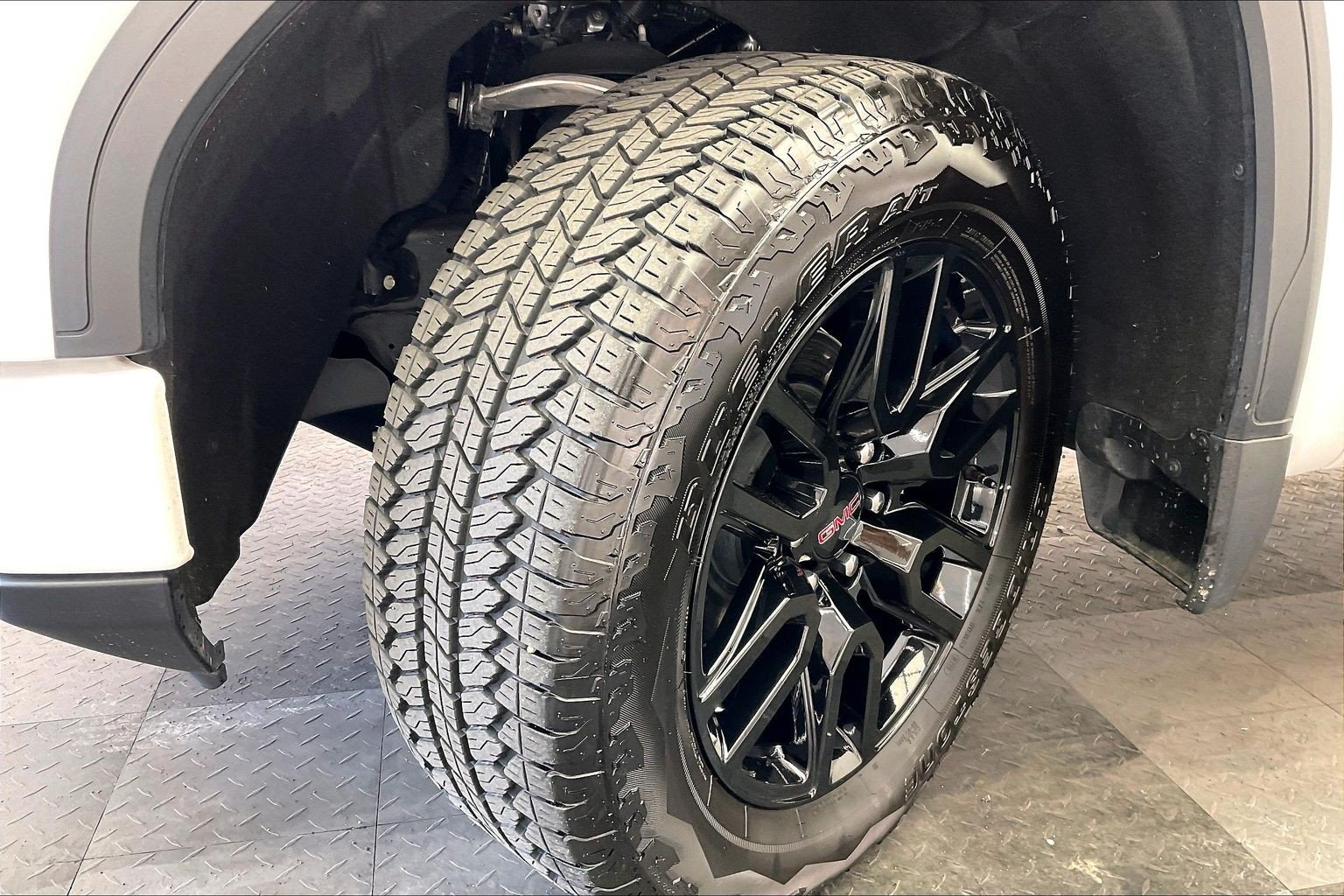 Used 2026 GMC Sierra 1500 Elevation w/ X31 Off-Road Package AWD/4WD image 32