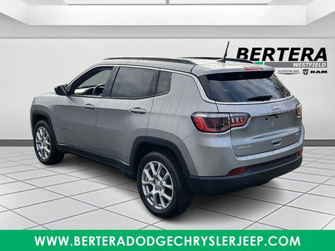 Certified 2023 Jeep Compass Latitude w/ Sun and Sound Group image 4