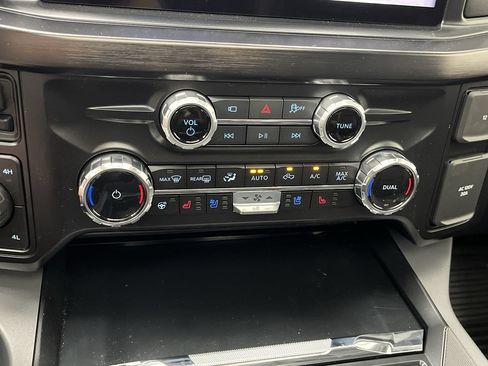 New 2026 Ford F250 Lariat w/ Lariat Premium Package AWD/4WD image 22