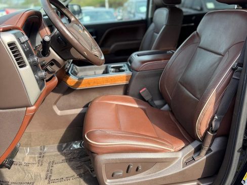 Used 2015 Chevrolet Silverado 1500 High Country w/ High Country Premium Package image 11