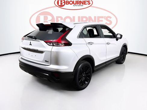 Used 2023 Mitsubishi Eclipse Cross LE image 8