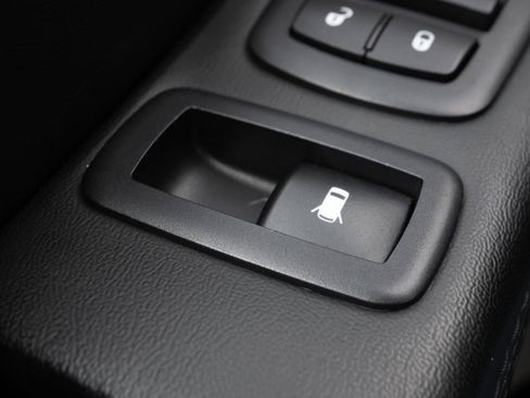 Used 2017 Dodge Grand Caravan SE w/ Power Window Group FWD image 28