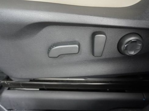 Used 2023 Subaru Ascent Limited image 21