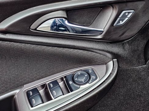 Certified 2025 Chevrolet Malibu LT image 16