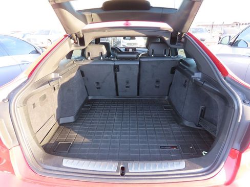 Used 2018 BMW 330i Gran Turismo xDrive image 12