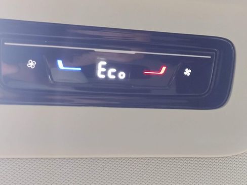 New 2025 Volkswagen ID. Buzz 1st Edition image 43