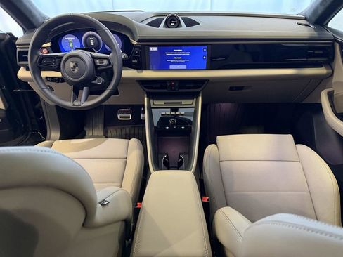 New 2026 Porsche Macan Turbo Electric AWD/4WD image 17