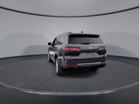 Used 2022 Jeep Grand Cherokee L Limited w/ Luxury Tech Group II image 7